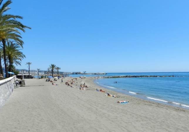 Apartamento El Anden De La Estacion Málaga Dış mekan fotoğraf